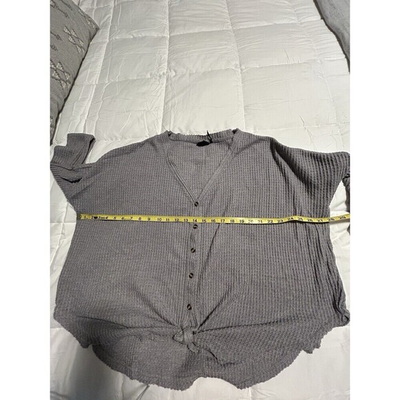 Out from Under Urban Outfitters Jojo Thermal Shirt Sz Medium Gray Waffle Knit - Picture 9 of 10